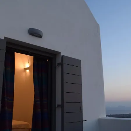 White Ibex * Emporio (Santorini)